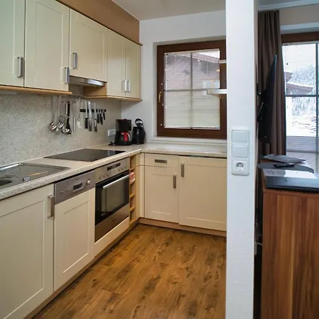 Stoeckl Apartment *